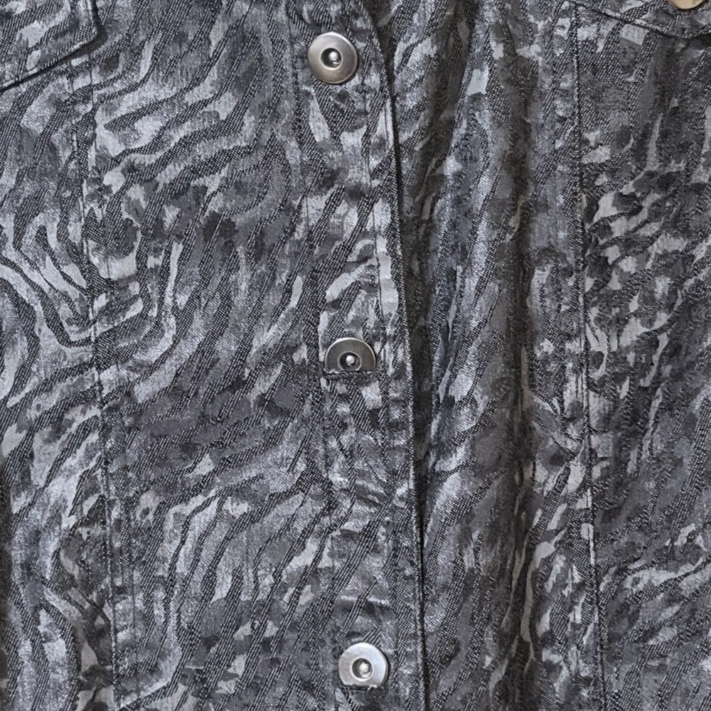 Westbound Black and Gray Patterned Jean Jacket - Picture 4 of 13